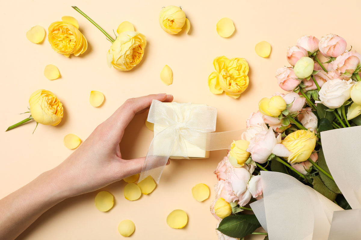 The Art of Gifting: How to Choose the Perfect Everlasting Gift